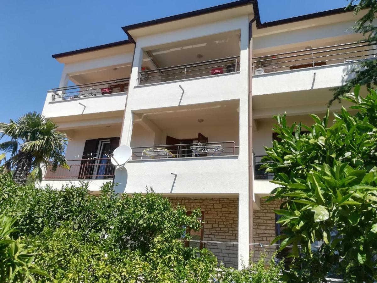 Apartment Kiwi Rabac Eksteriør billede